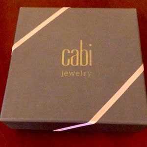 Beautiful Cabi Bee necklace still in box!
